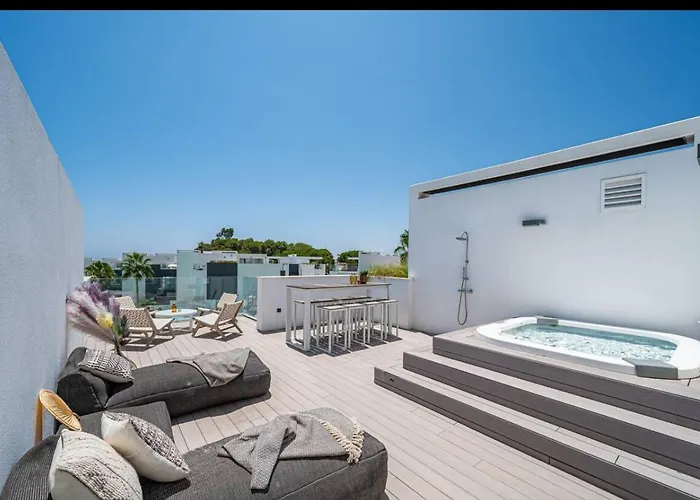 Дом отдыха The Island - Casa 32 *